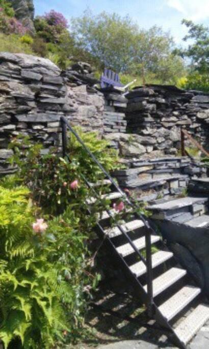 Cosy Terrace Cottage Built Into The Mountain Side. Blaenau Ffestiniog Exteriér fotografie